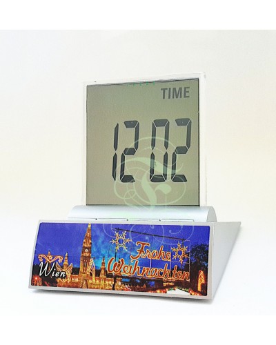 LCD Multifunktions Wecker im Weihnachten Motiv, mit Thermometer, Stoppuhr und Datumsfunktion; inkl. Hochleistungs Duracell Batterie